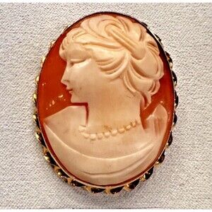 Gorgeous Vintage Left Facing Sorrento 12k Gold Filled Cameo Brooch/Pendant